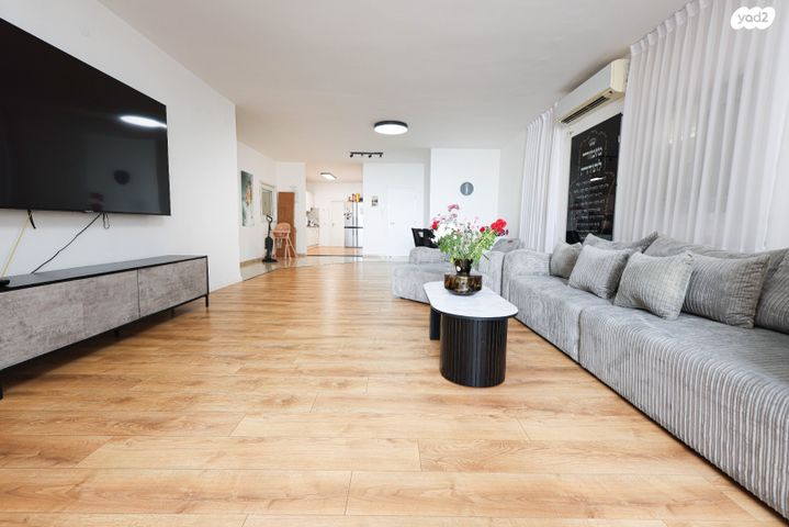 דירה, שדרות ניצה 18, צפון מערב מרכז העיר, נתניה