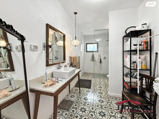 בית פרטי/ קוטג', מיתר / כרמית