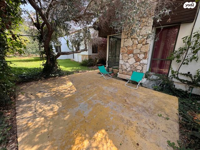 בית פרטי/ קוטג', טופז, גילון