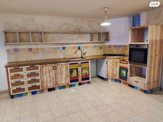 דו משפחתי, יעקב, זכרון יעקב