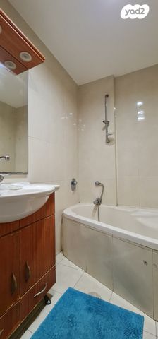 דירה, אריה שנקר, אגרובנק, חולון