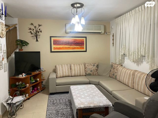 בית פרטי/ קוטג', עמק הנשר, גדרה