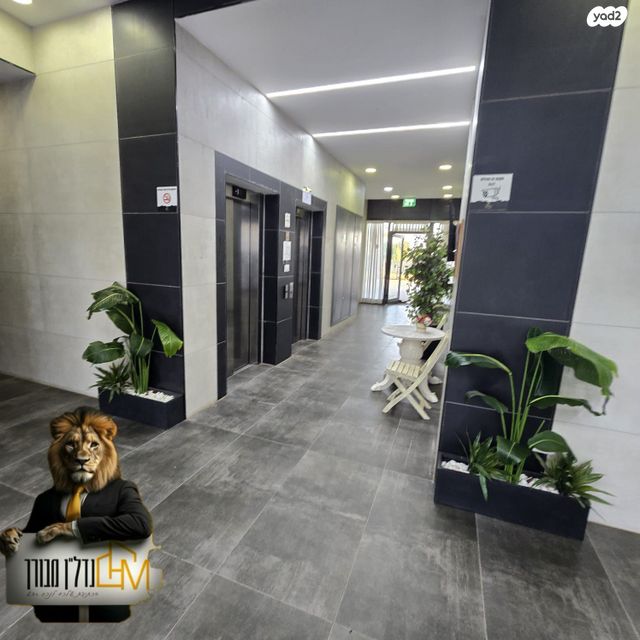 דירה, יצחק שמיר 5, נווה שרון / שער העיר, נתיבות