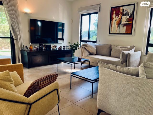 בית פרטי/ קוטג', שאר העיר, קדימה צורן