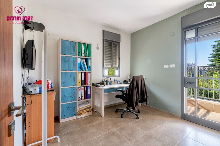 דו משפחתי, גדרה הצעירה, גדרה