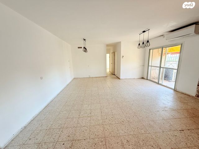 אליהו בן חור 