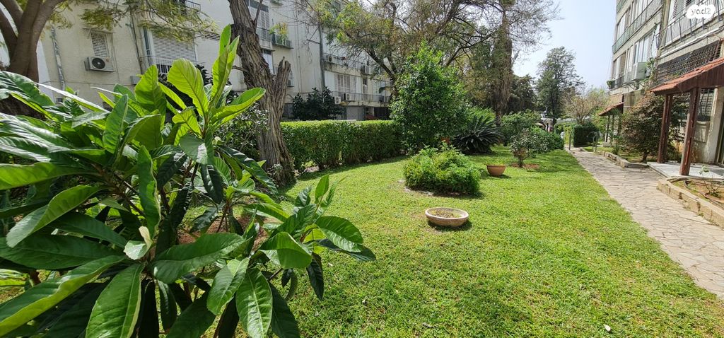 דירה, אריה שנקר, אגרובנק, חולון