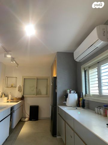 דירה, אבן עזרא 3, נווה רם, שיכון מזרחי, רמת גן