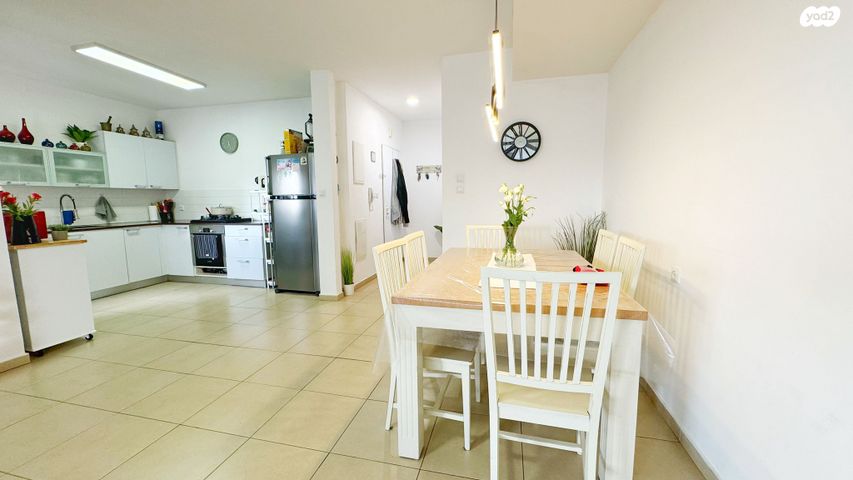 דירה, מגורי חיים כהן, נאות שקד, נתניה