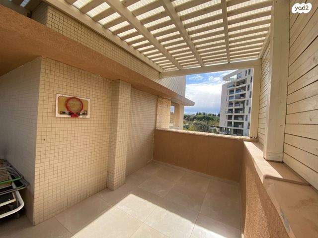 דירה, אשכולות, הגליל, כרמיאל