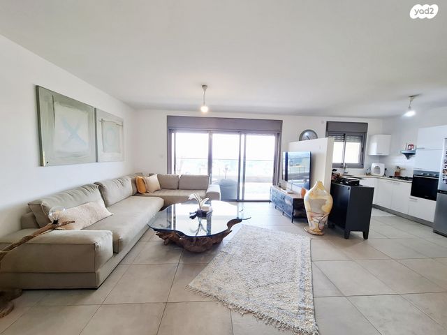 דירה, יפה נוף, כפר יונה