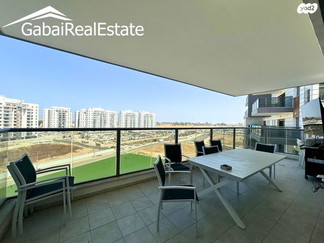 דירה, כרמי הנדיב, אחוזת רוטנר, קרית מלאכי