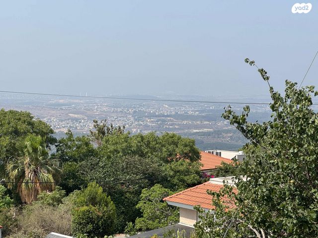 בית פרטי/ קוטג', טופז, גילון