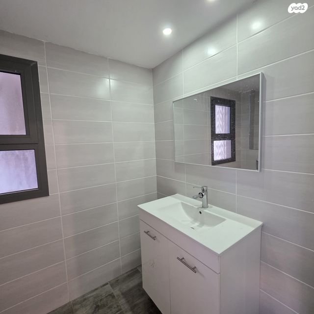 דירה, דבורה הנביאה, רובע יזרעאל סביוני העמק, עפולה