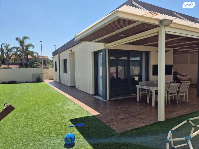 דרך אורי בר און 1