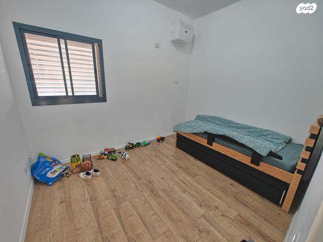 גג/ פנטהאוז, שדרות