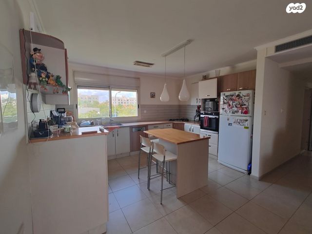 גג/ פנטהאוז, אבני חן, מודיעין מכבים רעות