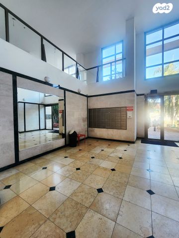 דירה, מלכי צדק 25, רמת השקמה, רמת גן