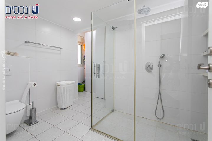 דירה, אלכסנדר ינאי, כרמליה, חיפה