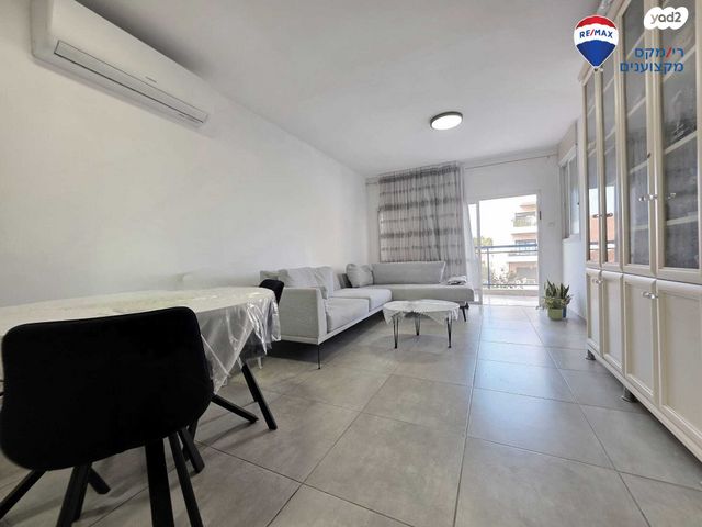 דירה, אסירי ציון, חדרה