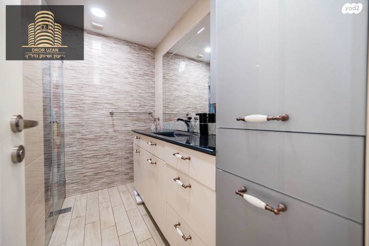 גג/ פנטהאוז, גלין, פתח תקווה