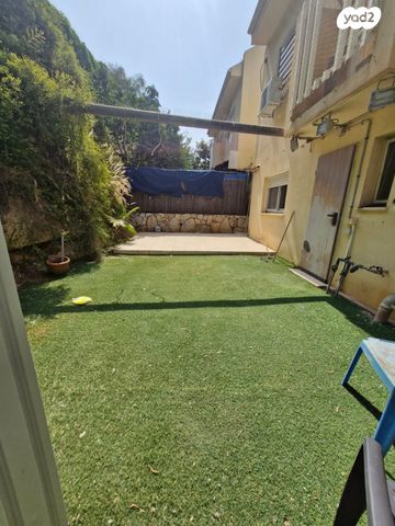 דירת גן, אלפי מנשה