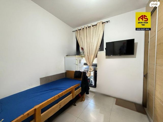 דירה, דרך בר יהודה, עמק הכרמל, נשר