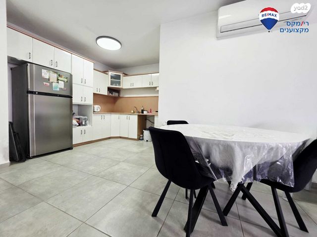 דירה, אסירי ציון, חדרה