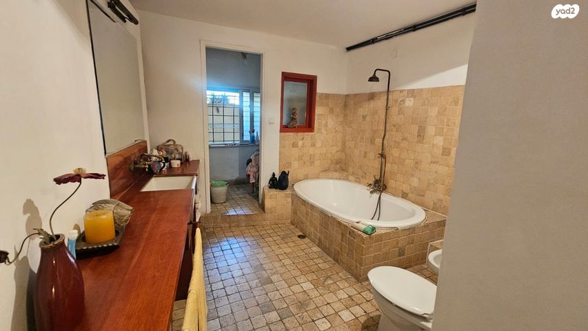 דירת גן, התאנה, גילה, ירושלים