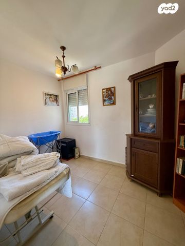 דירה, יהושפט, ערד