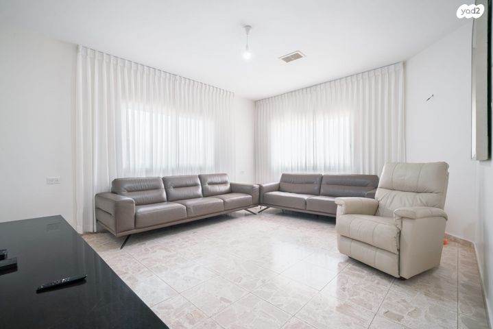 בית פרטי/ קוטג', קרית מנחם בגין, נתיבות