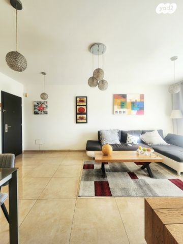 דירה, מלכי צדק 25, רמת השקמה, רמת גן