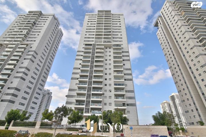 דירה, עפרה חזה 16, משכנות האומנים, קרית מוצקין