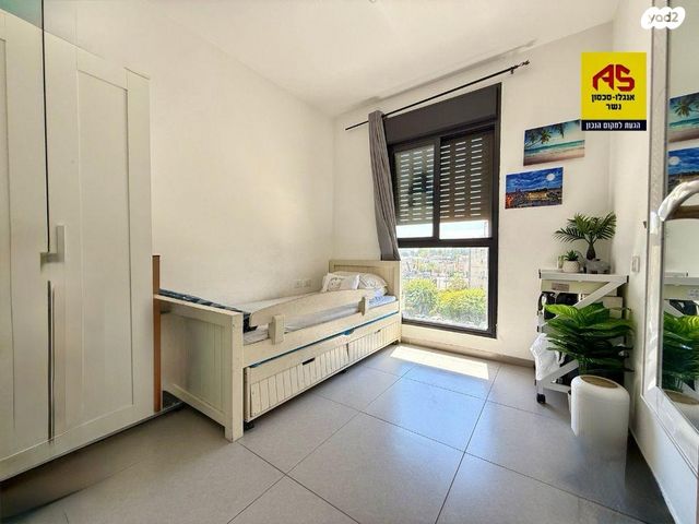 דירה, דרך בר יהודה, עמק הכרמל, נשר