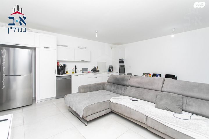 דירת גן, דרך אריק שרון, מעונות גאולה, חיפה