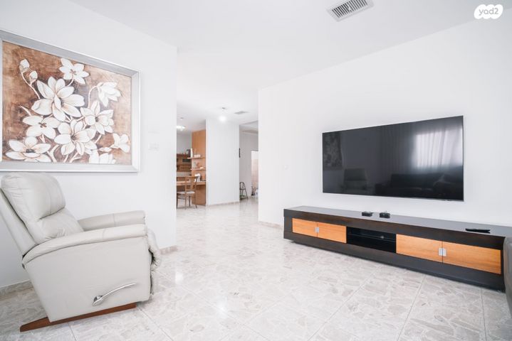 בית פרטי/ קוטג', קרית מנחם בגין, נתיבות