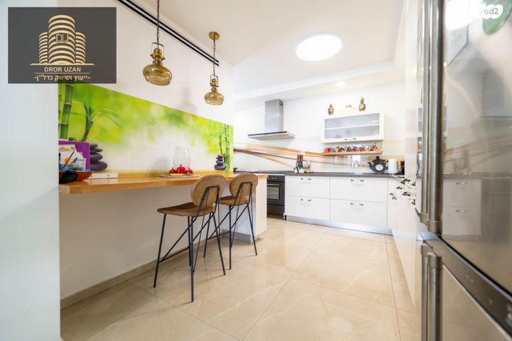 גג/ פנטהאוז, גלין, פתח תקווה