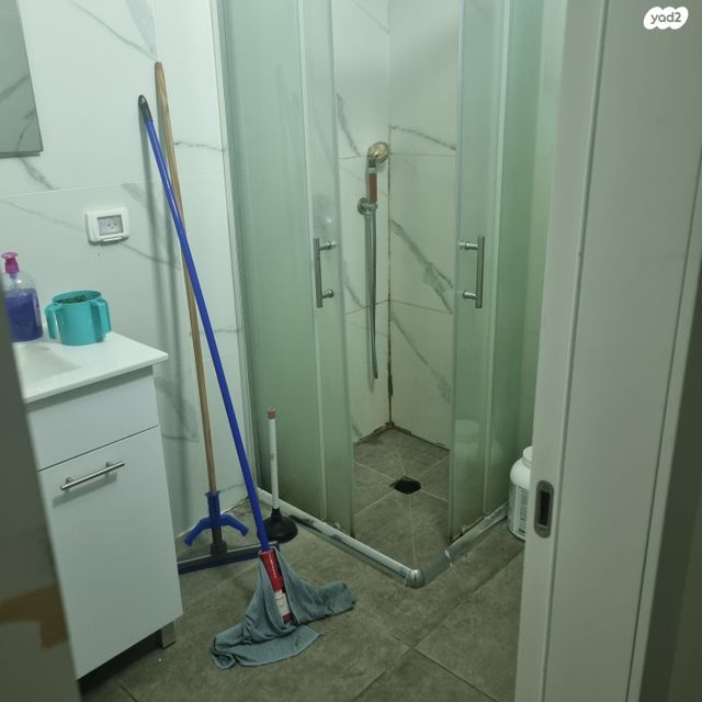 דירה, משמר הירדן, ראשון לציון