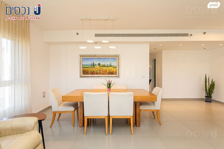 דירה, אלכסנדר ינאי, כרמליה, חיפה