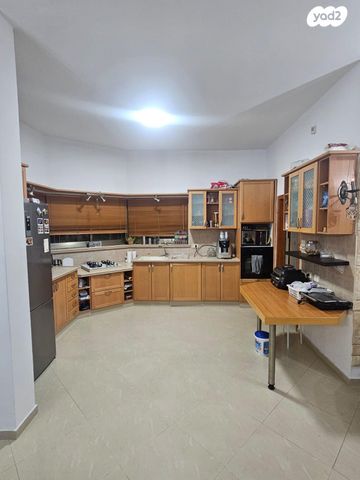 בית פרטי/ קוטג', אברהם אבן שושן 1, נאות לון, באר שבע