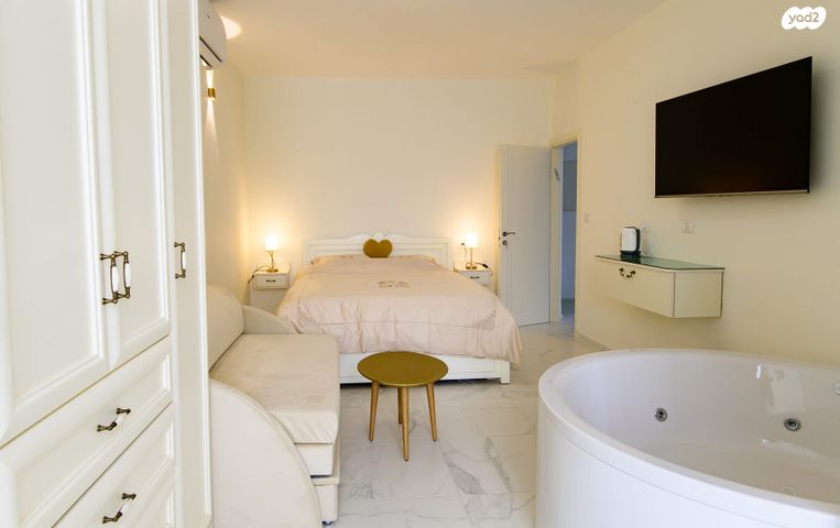 דירה, זמנהוף, לב העיר, בת ים