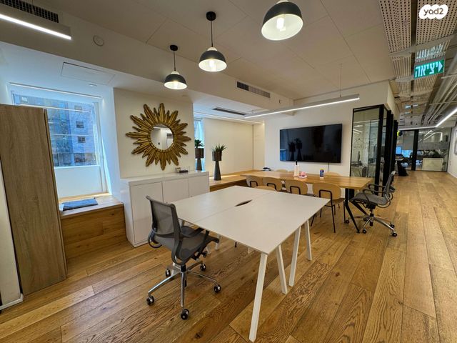 משרדים, דרך זאב ז'בוטינסקי, רמת גן