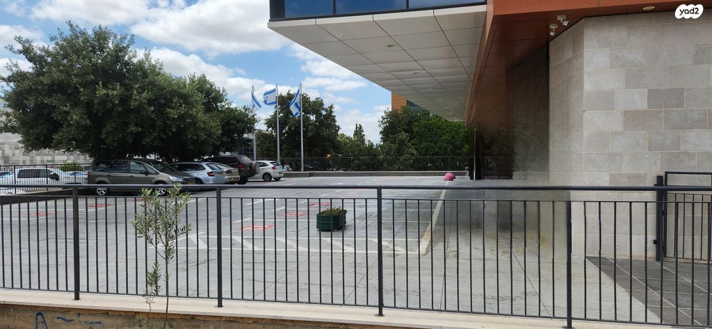 משרדים, רמת ישי