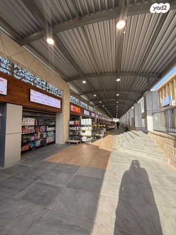 חנויות/ שטח מסחרי, שדרות הנשיא 1, שיכון שלוש קומות, דימונה