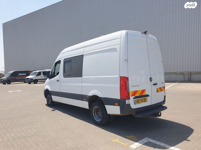 מודעת רכב מרצדס-בנץ ספרינטר