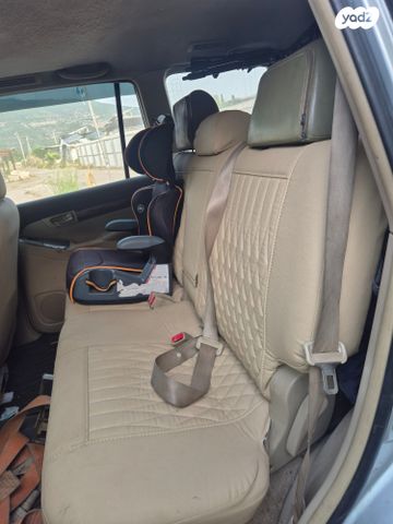 טויוטה לנד קרוזר