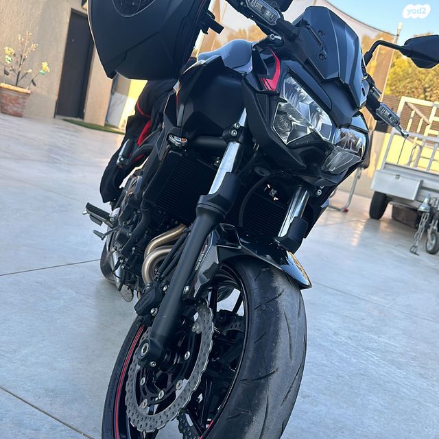 מודעת רכב קאוואסאקי Z650