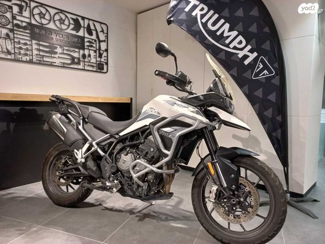 מודעת רכב טריומף Tiger 900 GT