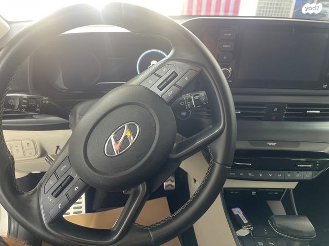 יונדאי באיון