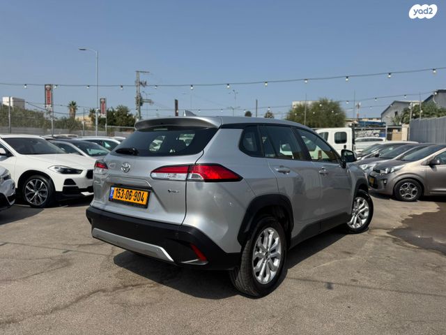 טויוטה קורולה קרוס